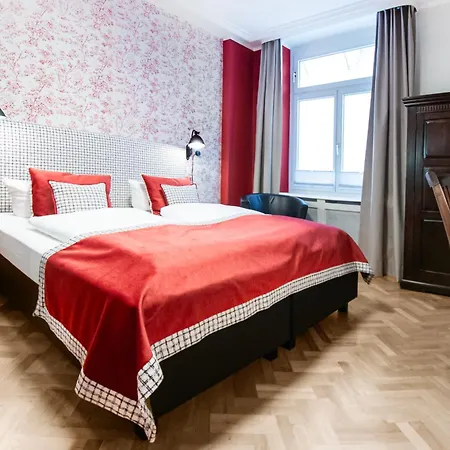 Hotel Romantik Barbarossa Constance