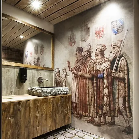 Romantik Barbarossa 4* Kostnice